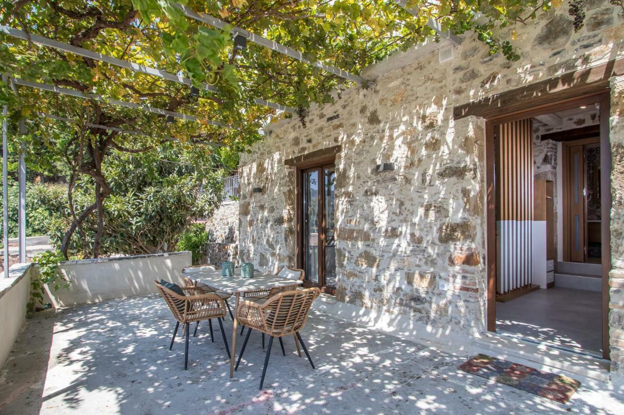Stairs Homes & Suites Kamaria  Zewnętrze zdjęcie